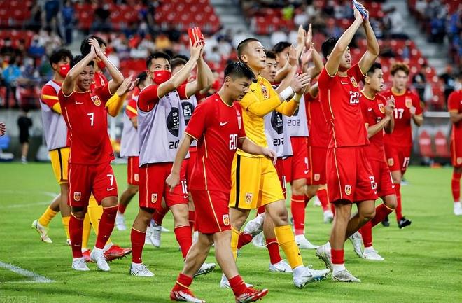 俱乐部就降级球迷建议他去法甲中国门将在奥乙联赛刚踢主力(图3)