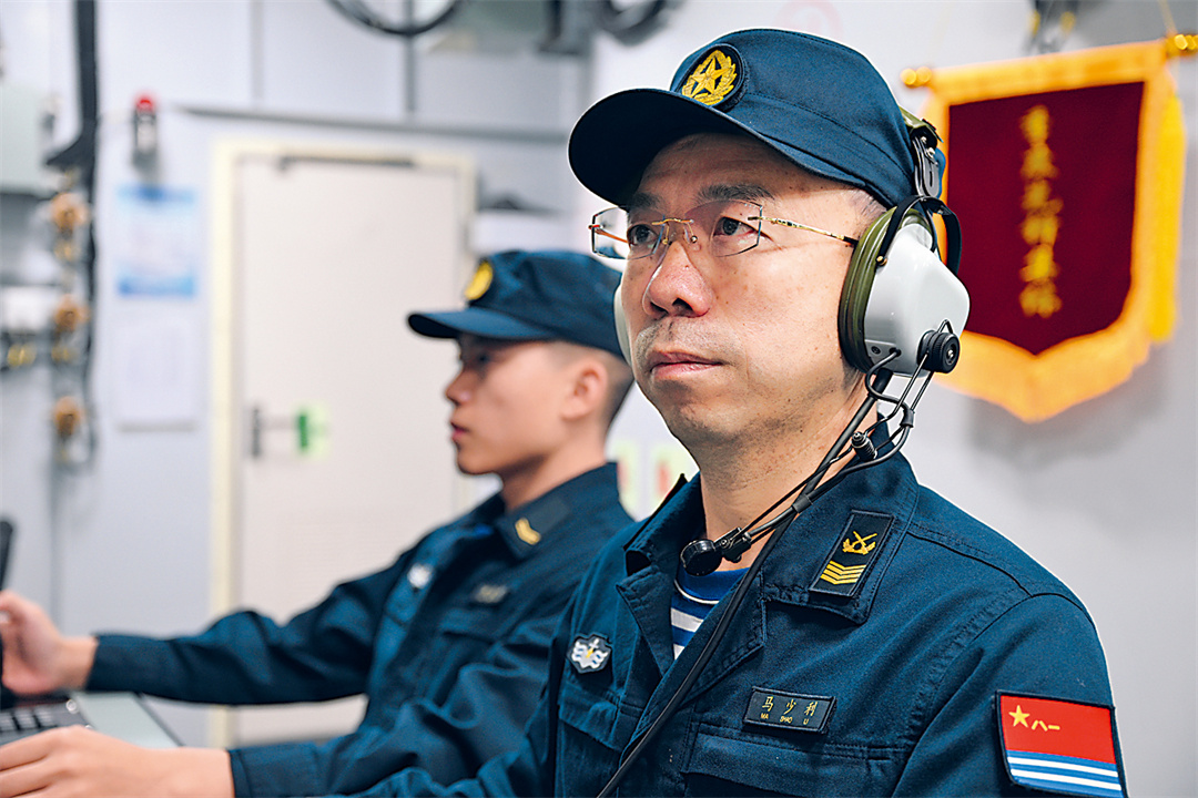 丨马少利：战舰破浪我为锋最美新时代革命军人风采(图1)